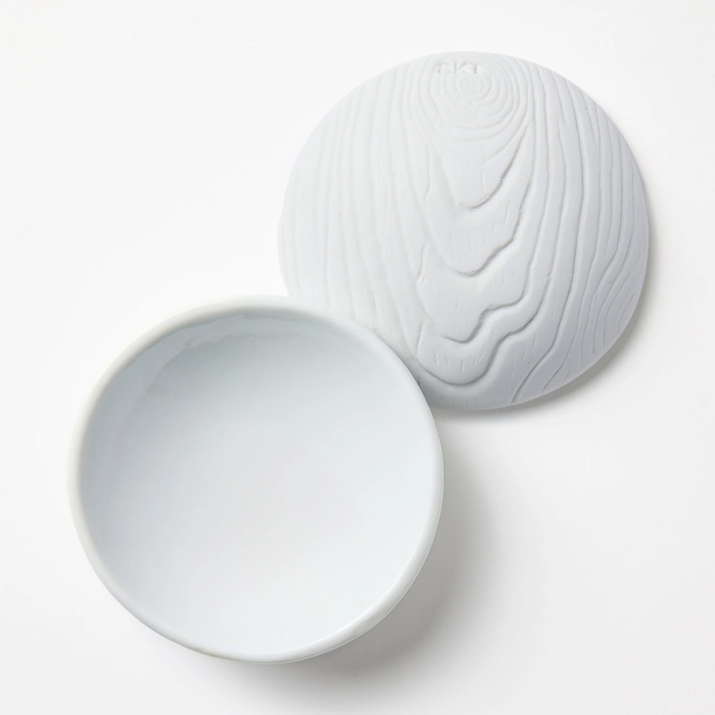 Made-to-Order Woodgrain Dish